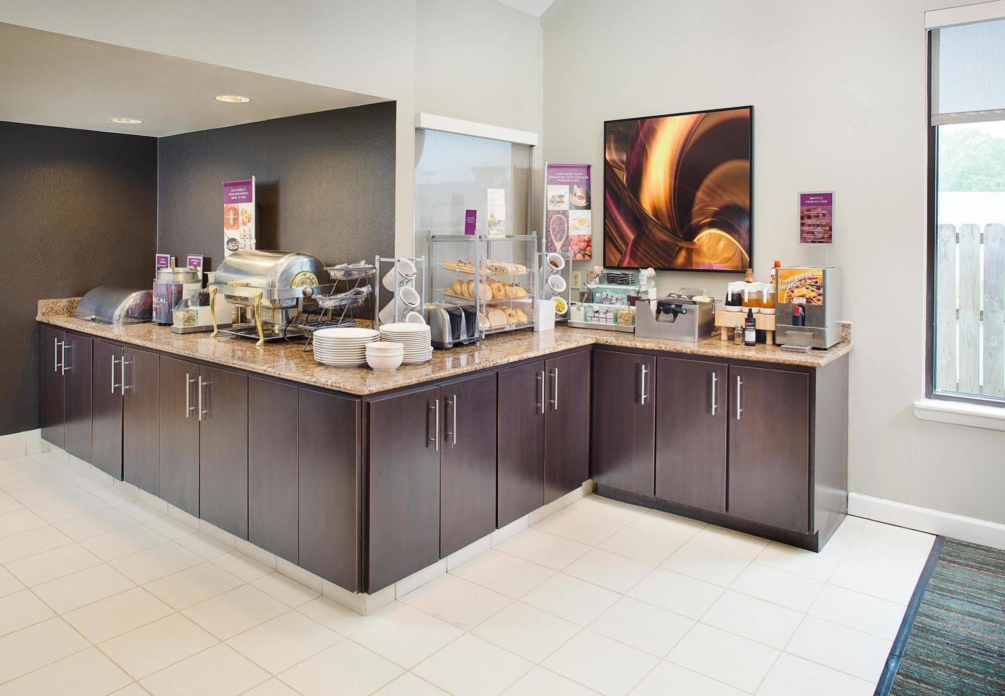 Richmond West End 3* Dumbarton